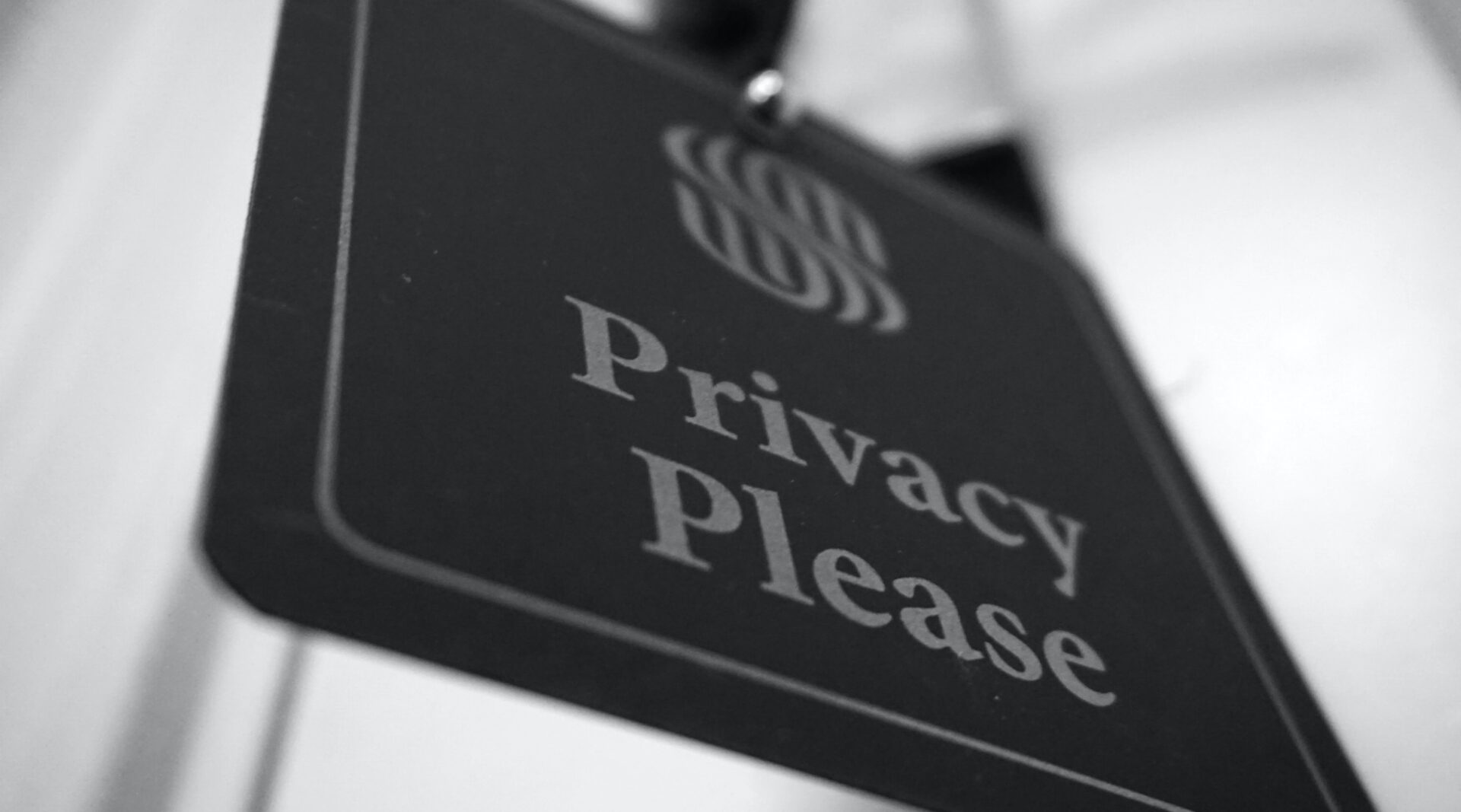 Een bord dat het belang van privacy uitstraalt